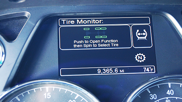 Bendix Smartire Tpms Provided On Peterbilt Model 579 567 Trucks Refrigerated Transporter